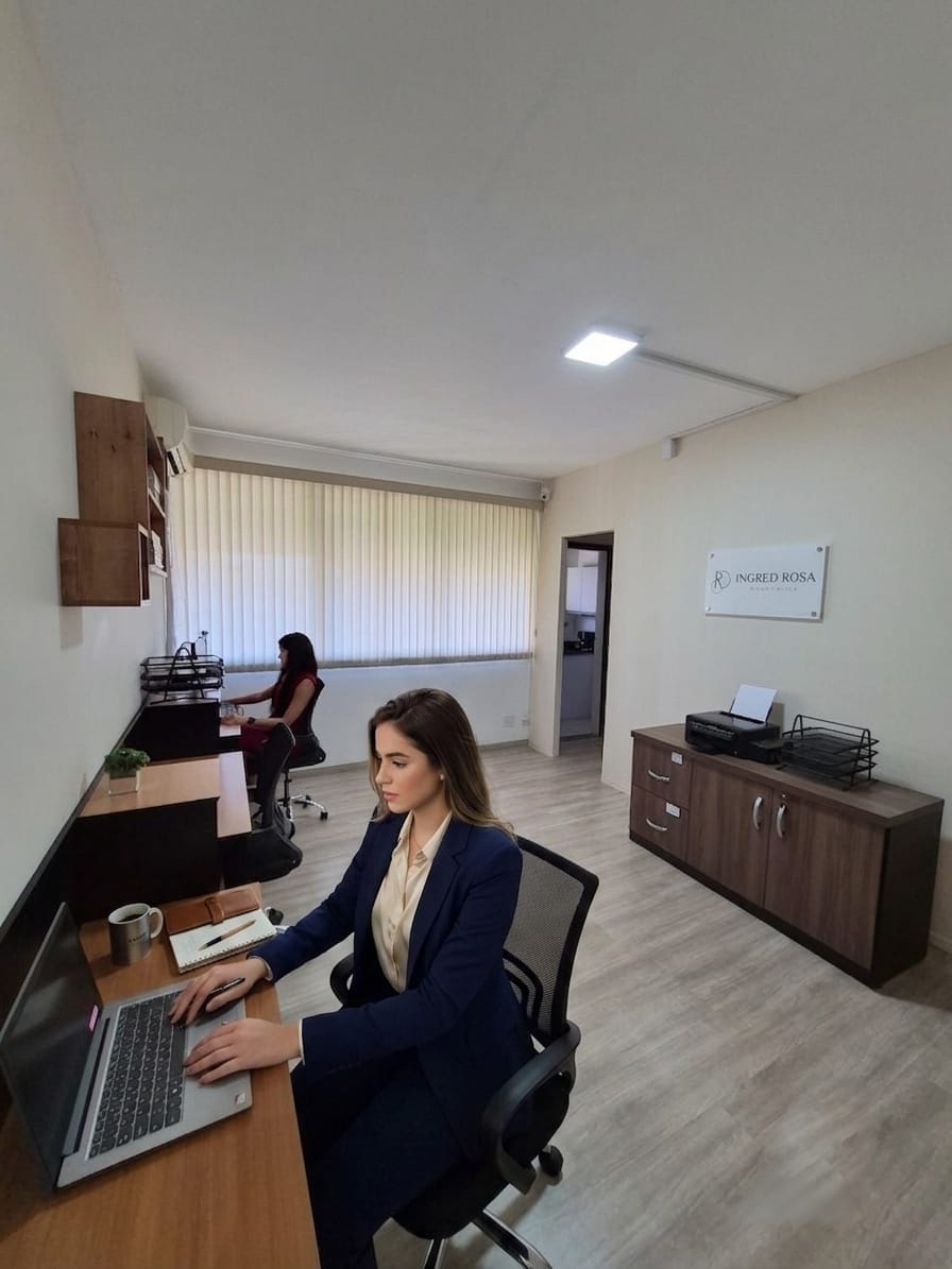 Equipe do escritório Ingred Rosa Advocacia em atendimento